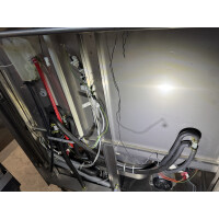 Hobart Doppelkorb-Haubenspülmaschine AUPT-10A Bj. 2019 + Zu - und Ablauftisch + Galgenbrause